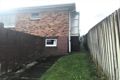 Photo of property in 2/68 Great South Road, Manurewa, Auckland, 2102