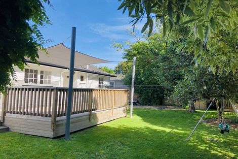 Photo of property in 25 Kent Terrace, Taradale, Napier, 4112