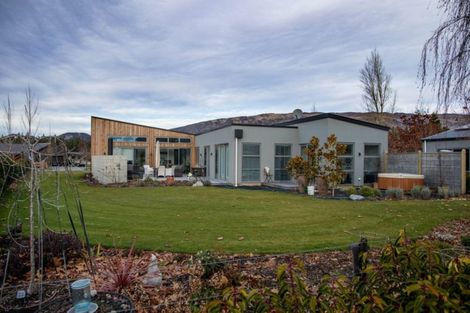 Photo of property in 17 Mountain View Drive, Wanaka, 9382