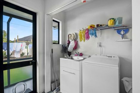Photo of property in 9 Saunders Crescent, Stoke, Nelson, 7011