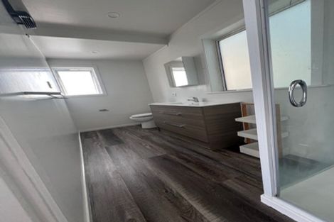 Photo of property in 17 Scarborough Terrace, Mount Victoria, Wellington, 6011