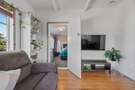 Photo of property in 14a Walsh Road, Westown, New Plymouth, 4310