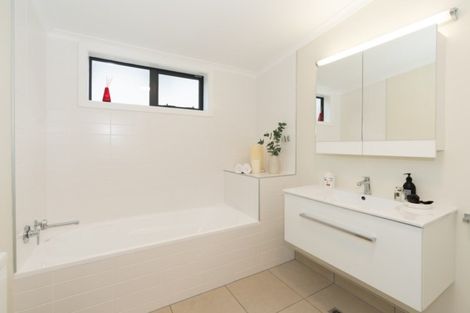 Photo of property in 16/22u Booth Street, Miramar, Wellington, 6022