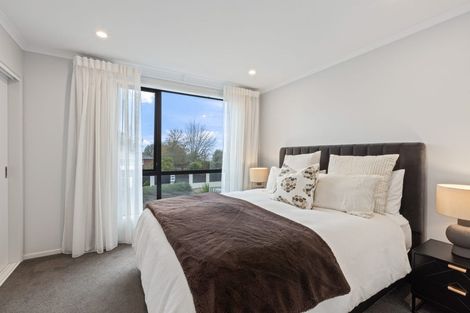 Photo of property in 10 Patariki Way, Beach Haven, Auckland, 0626