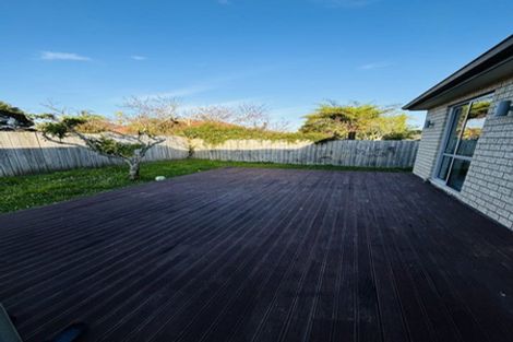 Photo of property in 61a Archibald Road, Kelston, Auckland, 0602