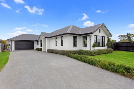 Photo of property in 22 Gilchrist Place, Kaiapoi, 7630