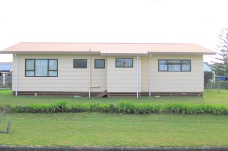Photo of property in 101 Moore Place, Whangamata, 3620