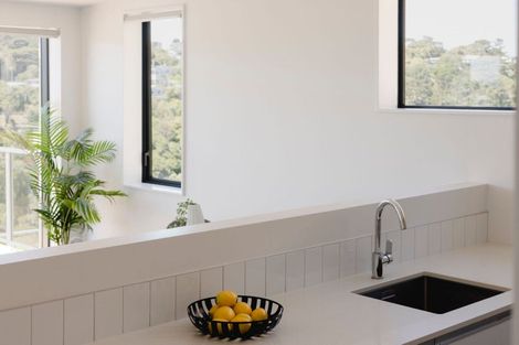 Photo of property in 69u5 Tiketike Way, Brooklyn, Wellington, 6021