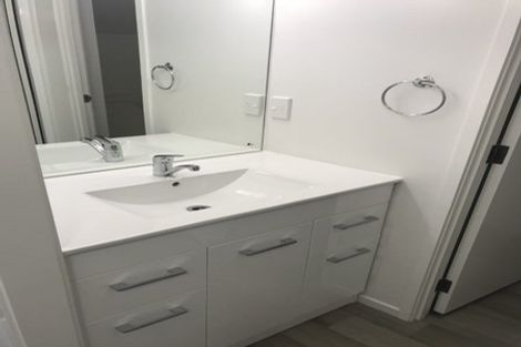 Photo of property in 327d Hobsonville Road, Hobsonville, Auckland, 0618