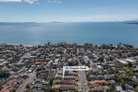 Photo of property in 1/5 Onepoto Road, Hauraki, Auckland, 0622