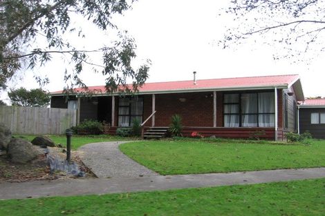 Photo of property in 29 Peter Hall Drive, Kelvin Grove, Palmerston North, 4414