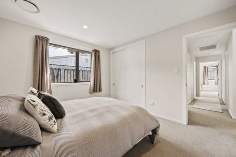 Photo of property in 208a Queens Drive, Lyall Bay, Wellington, 6022