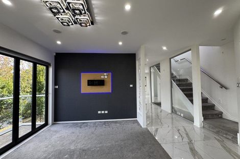 Photo of property in 276a Sturges Road, Henderson, Auckland, 0612