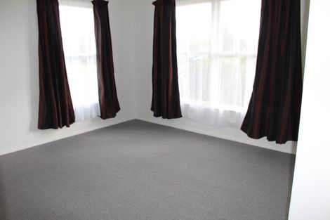 Photo of property in 11 Thames Street, Roslyn, Palmerston North, 4414