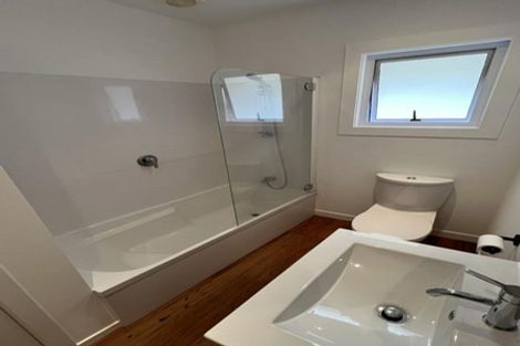 Photo of property in 3/4 Birchfield Road, Hauraki, Auckland, 0622