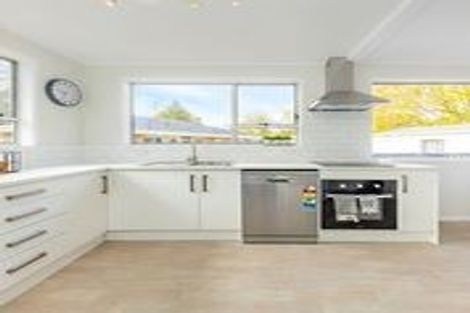 Photo of property in 14 Chantal Place, Red Hill, Papakura, 2110
