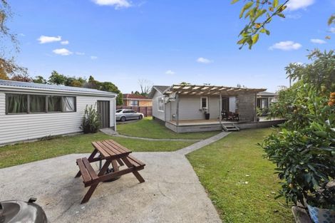 Photo of property in 18 Holloway Place, Forest Lake, Hamilton, 3200