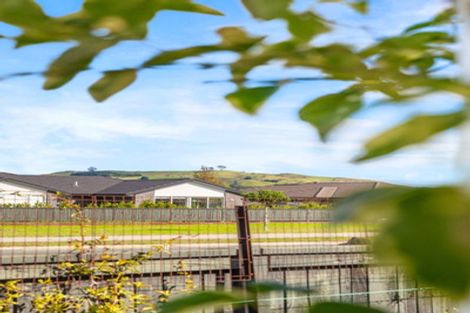 Photo of property in 1 Waikiwi Way, Papamoa, 3118