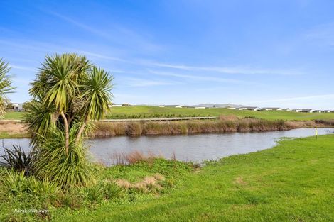 Photo of property in 35 Sarah Place, Papamoa Beach, Papamoa, 3118