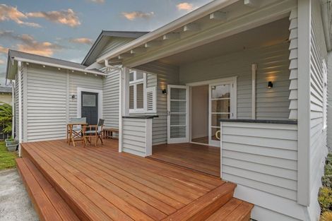 Photo of property in 9 Milverton Avenue, Hokowhitu, Palmerston North, 4410