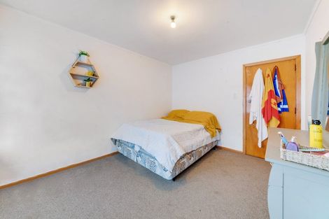 Photo of property in 10 Mckean Avenue, Manurewa, Auckland, 2102