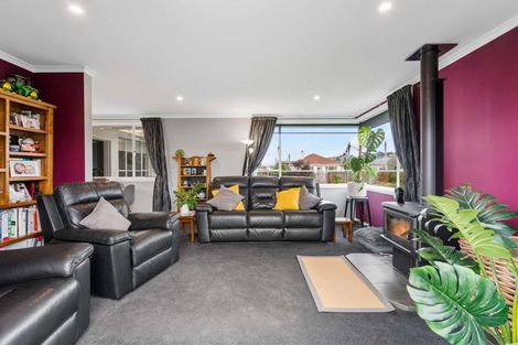 Photo of property in 8 Sandringham Street, Oamaru North, Oamaru, 9400