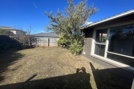 Photo of property in 9 Farnborough Street, Aranui, Christchurch, 8061