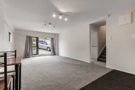 Photo of property in 4 Harford Place, Pakuranga Heights, Auckland, 2010