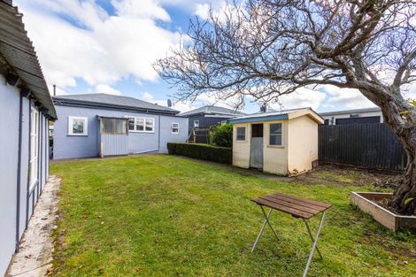Photo of property in 10 Seddon Street, Dannevirke, 4930