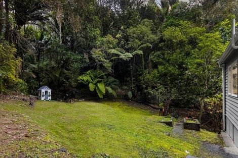 Photo of property in 30 Mahoe Road, Titirangi, Auckland, 0604