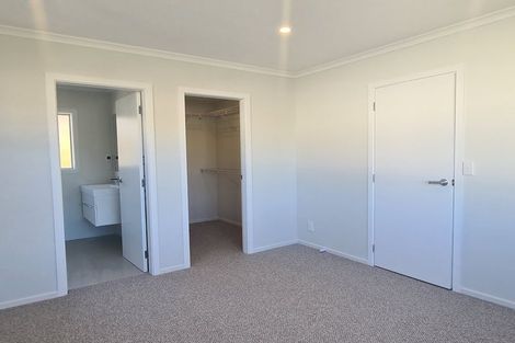 Photo of property in 47 Stockport Grove, Churton Park, Wellington, 6037