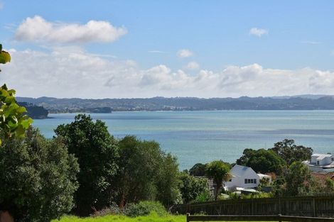 Photo of property in 14 Melandra Road, Stanmore Bay, Whangaparaoa, 0932