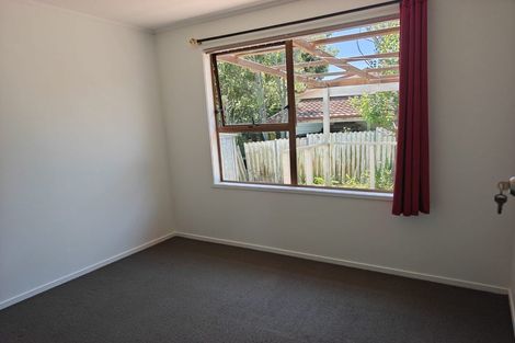 Photo of property in 29 Kelman Road, Kelston, Auckland, 0602