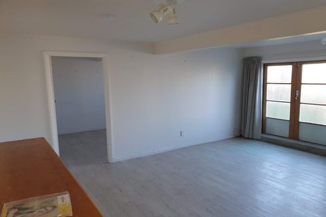 Photo of property in 19 Mahana Road, Paraparaumu Beach, Paraparaumu, 5032