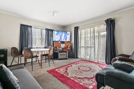 Photo of property in 22 Elizabeth Avenue, Papatoetoe, Auckland, 2025