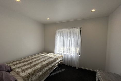 Photo of property in 3d Orchard Road, Browns Bay, Auckland, 0630