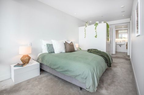 Photo of property in Clyde Quay Wharf, 7u1b Clyde Quay Wharf, Te Aro, Wellington, 6011