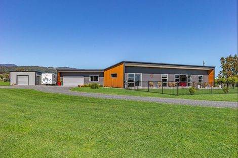 Photo of property in 116 Gladstone Road, Levin, 5571