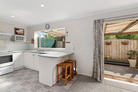 Photo of property in 24b Palmgreen Court, Stanmore Bay, Whangaparaoa, 0932