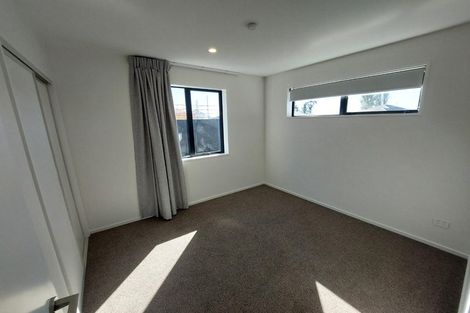 Photo of property in 28 Llew Summers Street, Belfast, 8051