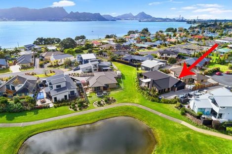 Photo of property in 8 Erin Jane Place, One Tree Point, 0118