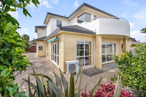 Photo of property in 1/16 Hattaway Avenue, Bucklands Beach, Auckland, 2012