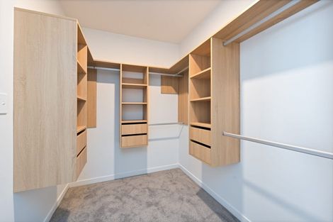 Photo of property in 21a Barron Drive, Green Bay, Auckland, 0604