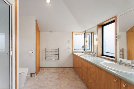 Photo of property in 7 Glandovey Road, Fendalton, Christchurch, 8052