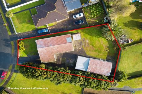 Photo of property in 48 Convair Crescent, Mangere, Auckland, 2022