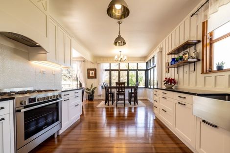 Photo of property in 14 Simla Avenue, Havelock North, 4130