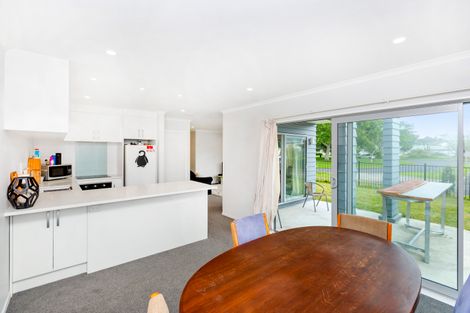 Photo of property in 11u1 Crosher Place, Silverdale, Hamilton, 3216