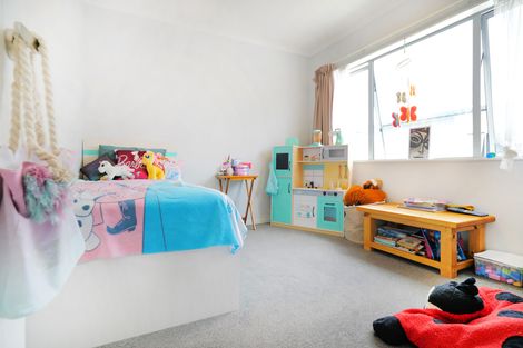 Photo of property in 11u1 Crosher Place, Silverdale, Hamilton, 3216