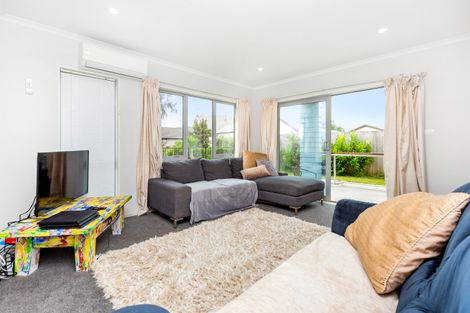 Photo of property in 11u1 Crosher Place, Silverdale, Hamilton, 3216