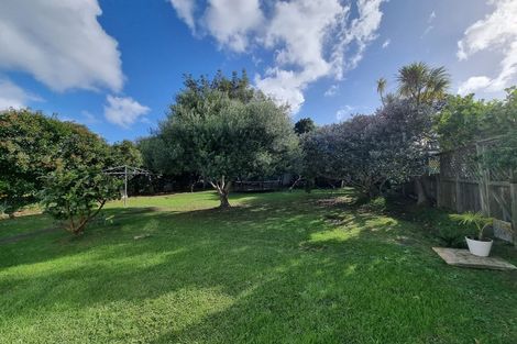 Photo of property in 12 Seabreeze Road, Narrow Neck, Auckland, 0624